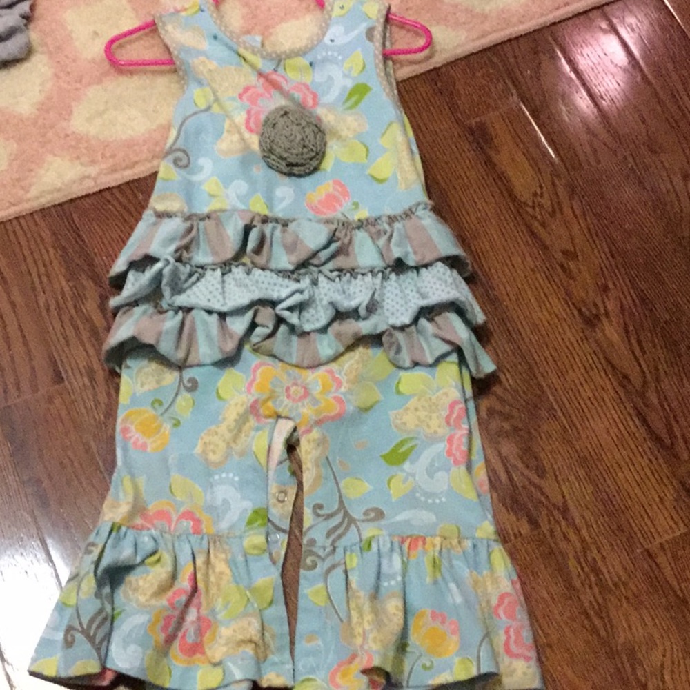 VGUC one piece baby girl outfit